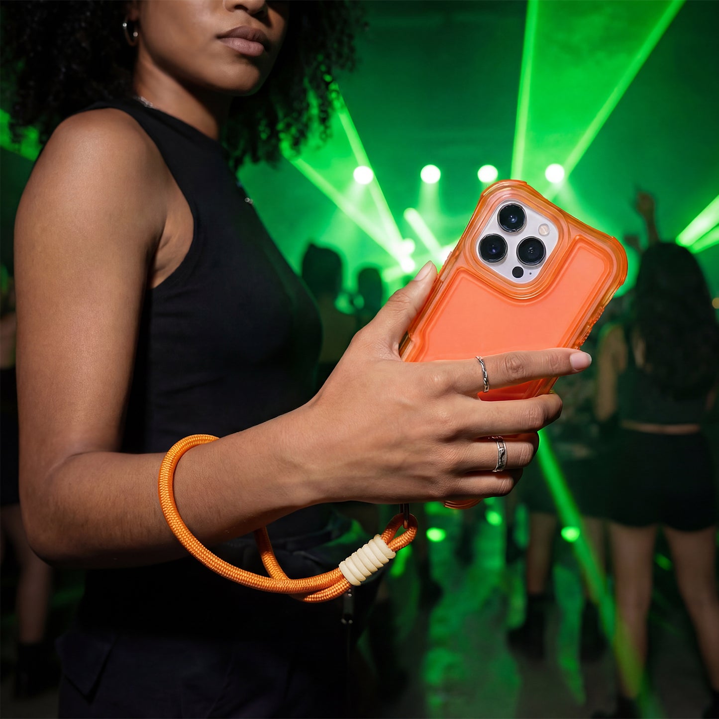 Ovitek Safepop s paščkom za iPhone 16e / 17e oranžna