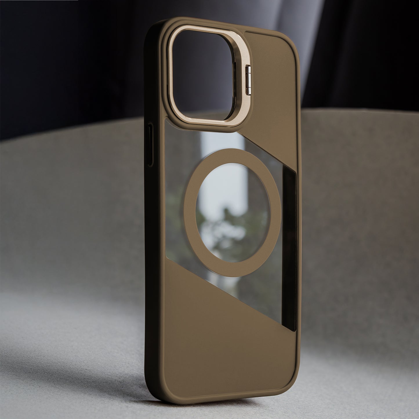 Fusion Mag MagSafe ovitek za iPhone 17 6,3" - rjava