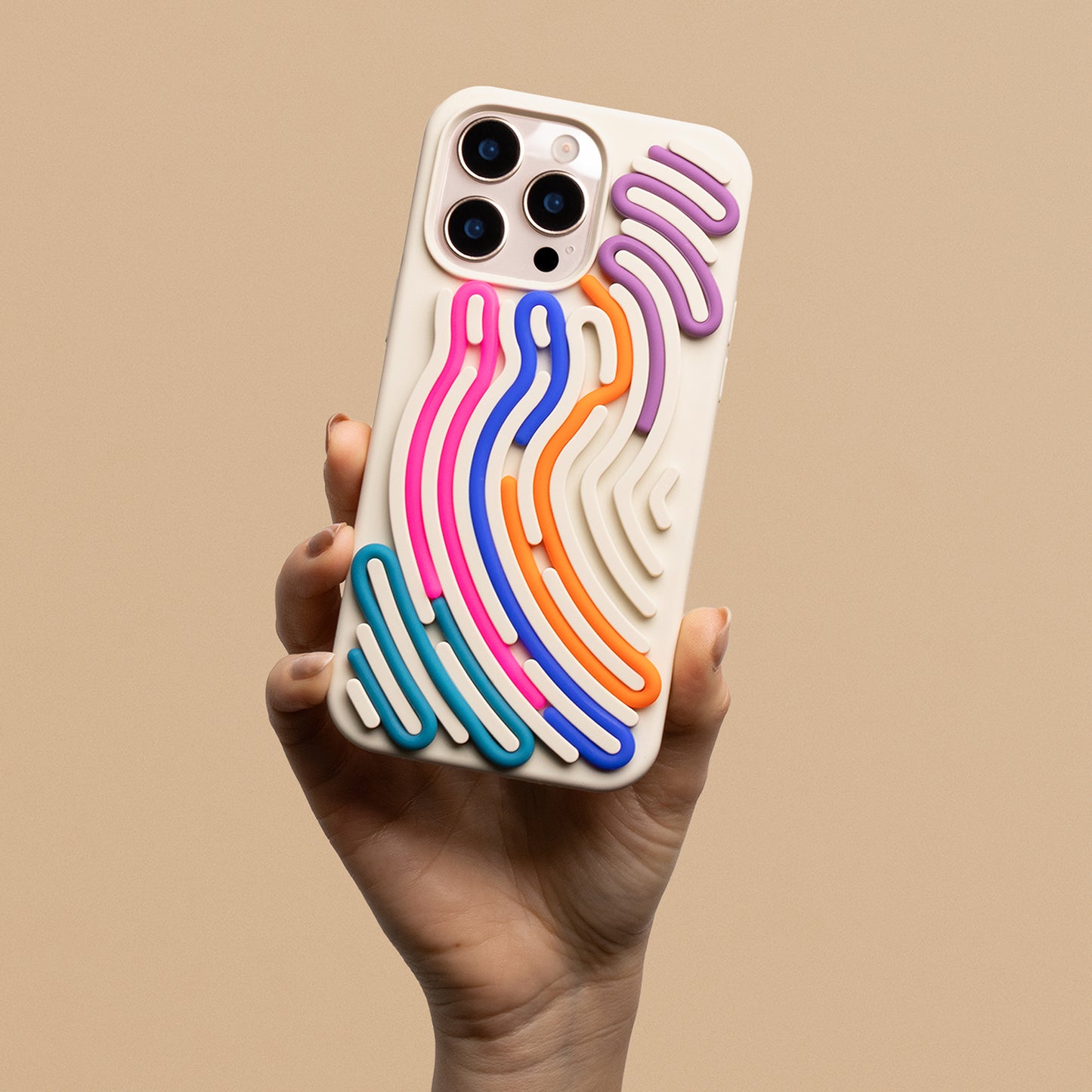 Snake silikonski ovitek za iPhone 17 6,3" - bež
