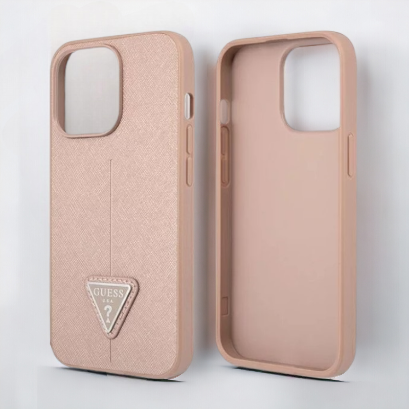 Ovitek Guess "Saffiano Triangle Logo" za iPhone 13/13 Pro - roza (GUHCP13LPSATLP)