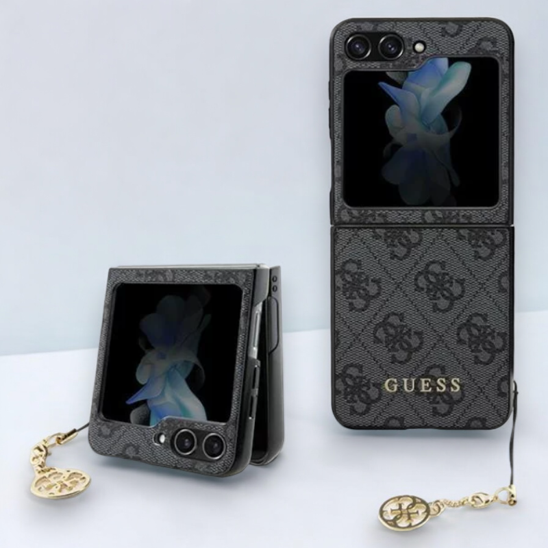 Ovitek Guess "Grey charms" za Samsung Galaxy Z Flip 5 (GUHCZF5GF4GGR) – Siva / PC + TPU silikon