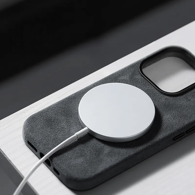 Ovitek "Alcane MagSafe" za iPhone 15 Pro Max s tehnologijo MagSafe – Infostyle
