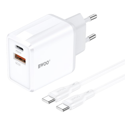 Črn polnilnik BWOO CDA182 USB-A + USB-C QC 38W s priloženim 1 m kablom