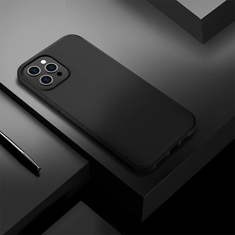 Silikonski ovitek "Matt" za iPhone 11 - Črna – Infostyle – Črna / Silikon