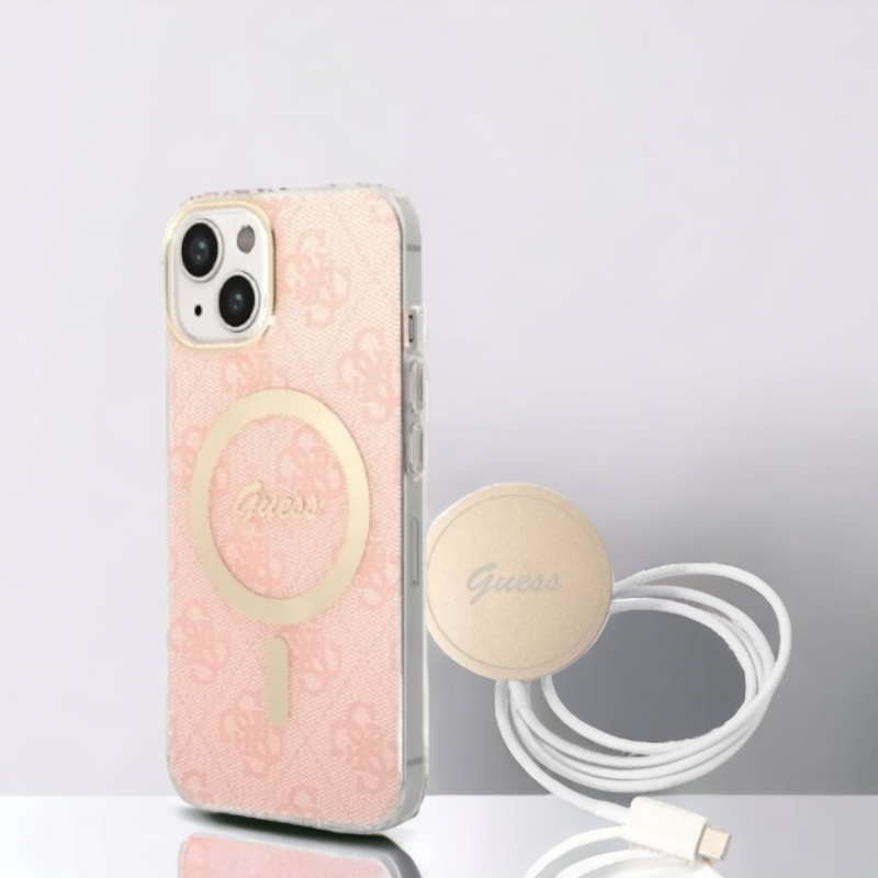 Guess komplet ovitek + polnilec (MagSafe) "pink" za iPhone 14 Plus/ 15 Plus (GUBPP14MH4EACSP) – Svetlo roza / TPC + PC