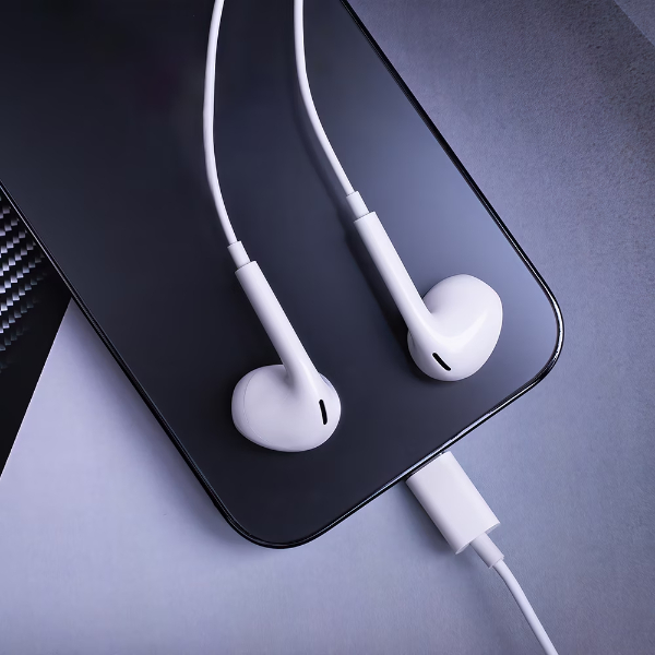 Maxlife MXEP‑04 USB‑C slušalke za poslušanje glasbe in klice - white2