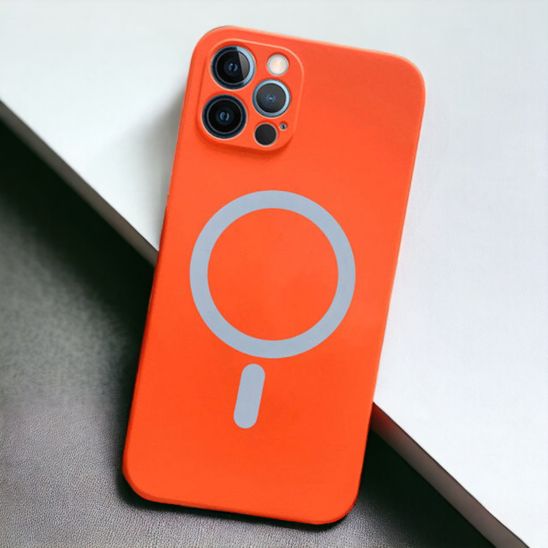 Silikonski ovitek "MagColor" s tehnologijo MagSafe za iPhone 13