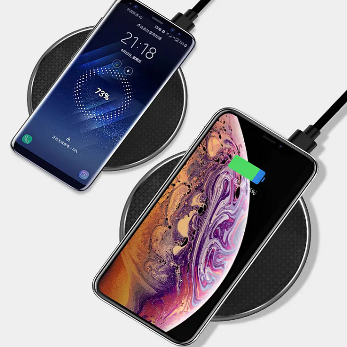 Brezžični polnilec Fast Charger - Črna