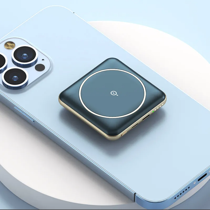 Magnetna polnilna postaja 10.000mAh